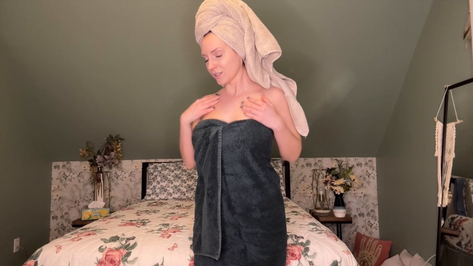 SneezeGoddess - A Day of Foot Worshipping and JOI -Handpicked Jerk-Off Instruction